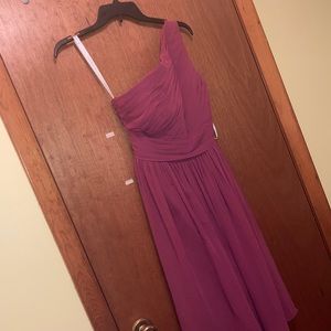 Burgundy one shoulder knee-high dress